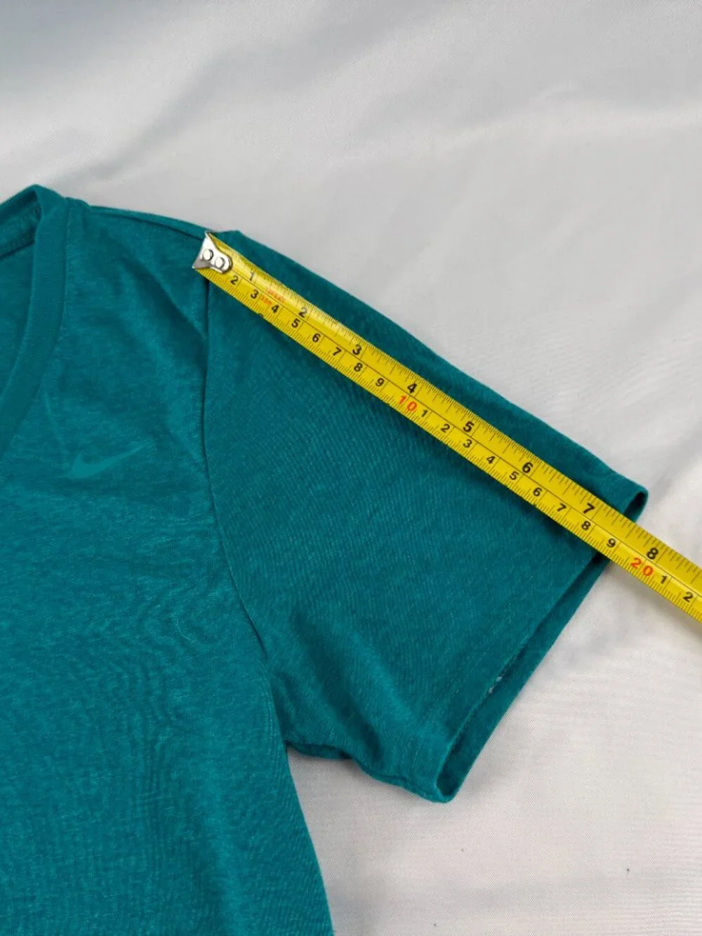 Nike Dri-FIT V-Neck Athletic T-Shirt Teal Green Women's Size M